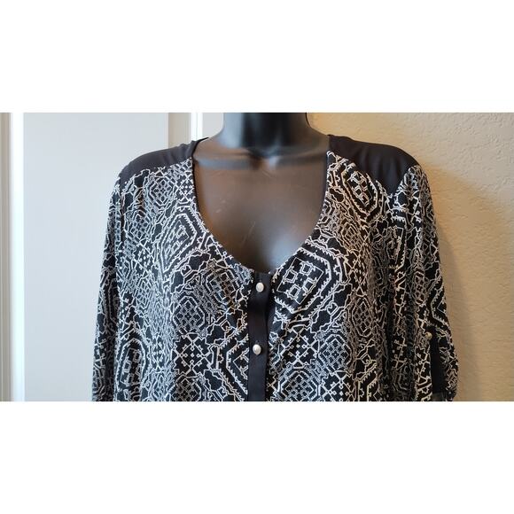 Cato Black/Tan Plus size 22/24 Stretch Tunic Blouse with Neckline Hem Detail - Picture 2 of 13